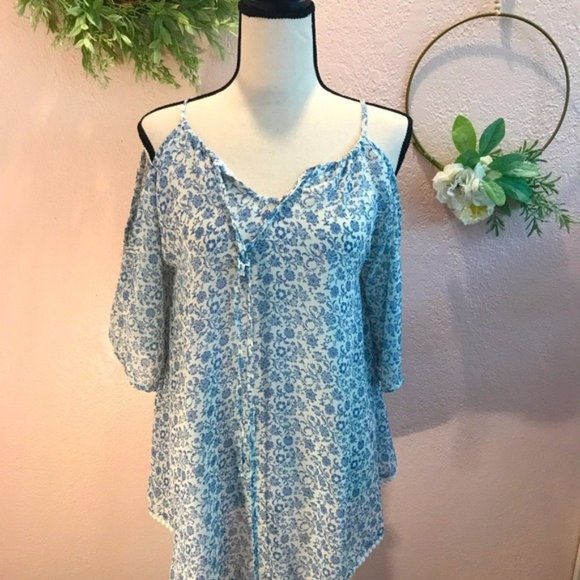 Tops - Francescas Floral Cold Shoulder Top